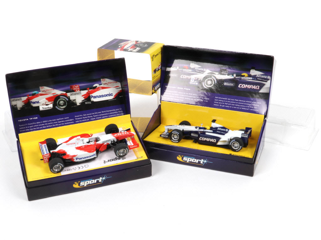 Lot 8 - SCALEXTRIC (GB) (2)