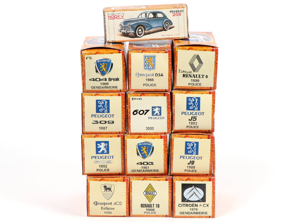 Lot 168 - EDITIONS HACHETTE (FRANCE) (13)