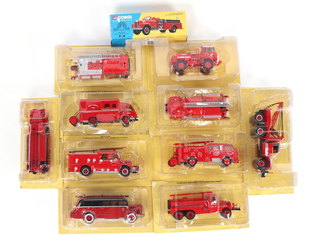 Lot 156 - EDITIONS HACHETTE (FRANCE) (10)