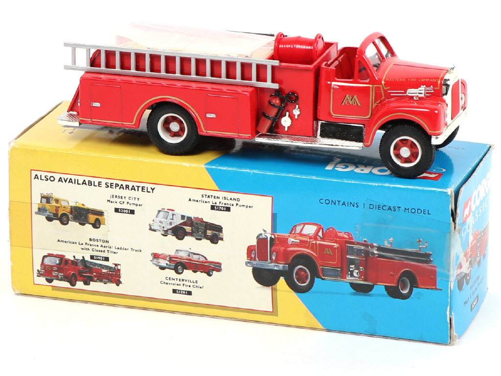 Lot 156 - EDITIONS HACHETTE (FRANCE) (10)