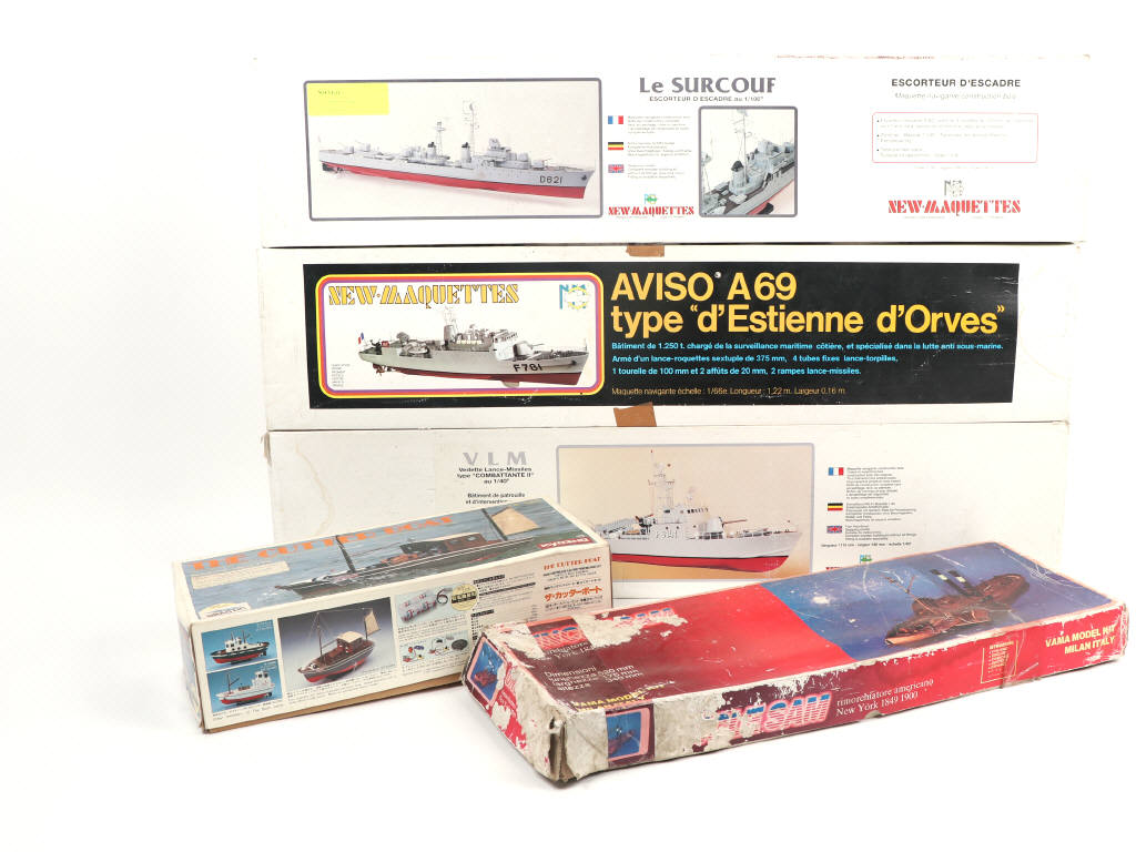 Lot 1 - DIVERS (5)