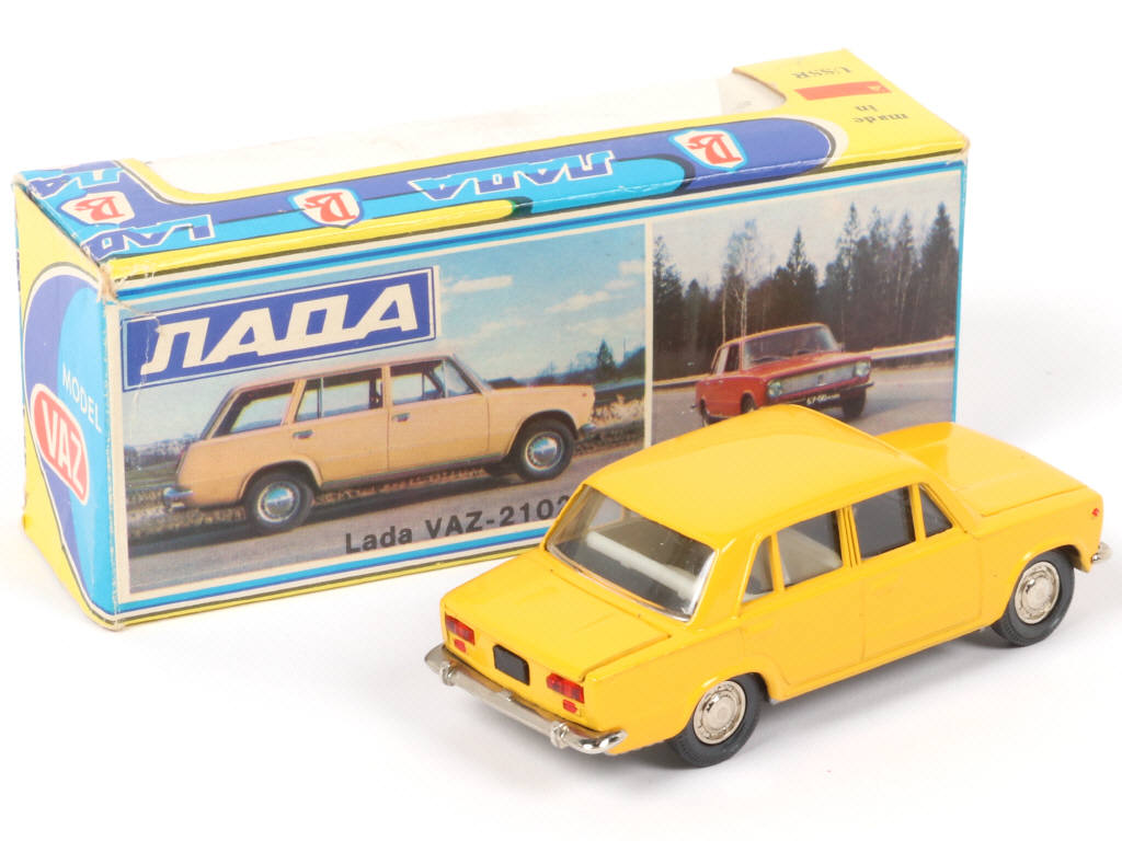 Lot 100 - NOVOEXPORT (URSS) (1)
