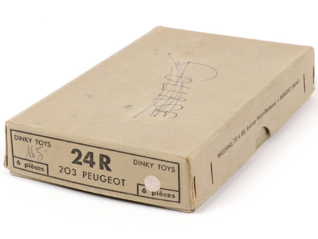 Lot 449 - DINKY TOYS (FRANCE) (1)