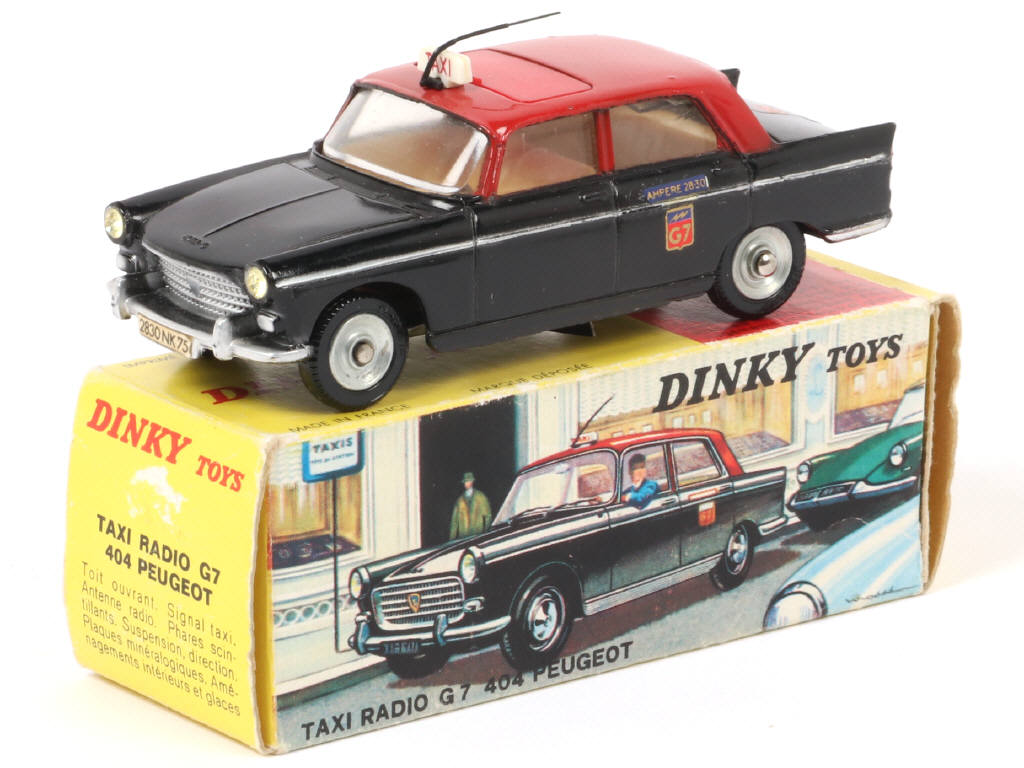 Lot 504 - DINKY TOYS (FRANCE) (1)