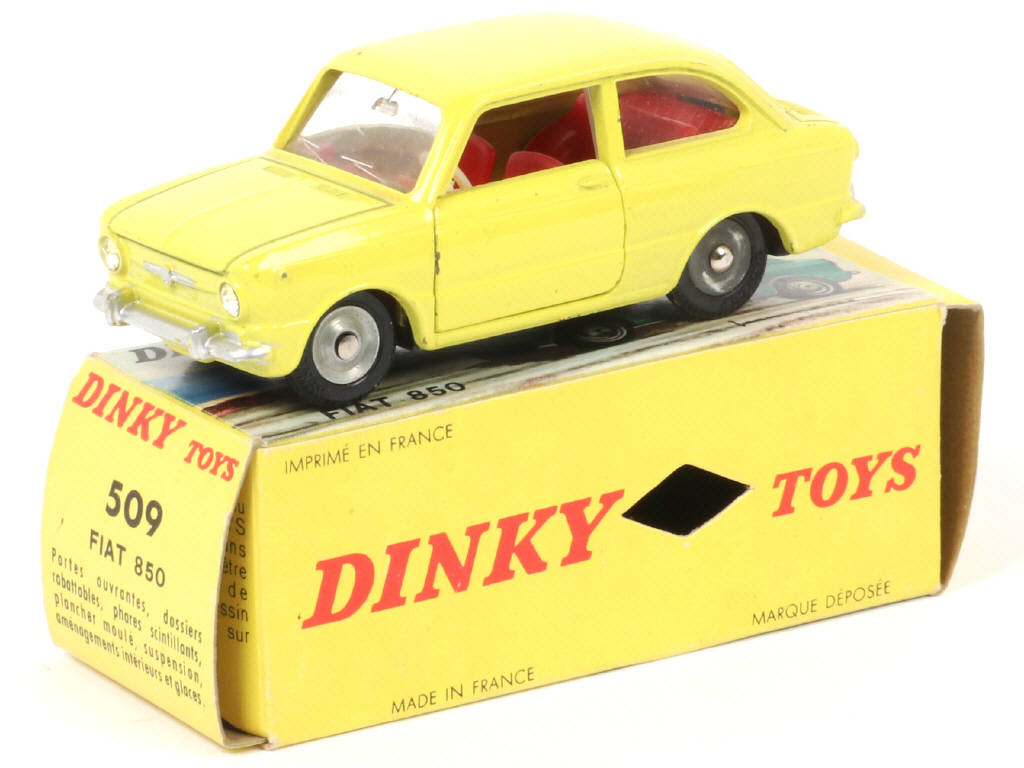 Lot 480 - DINKY TOYS (FRANCE) (1)