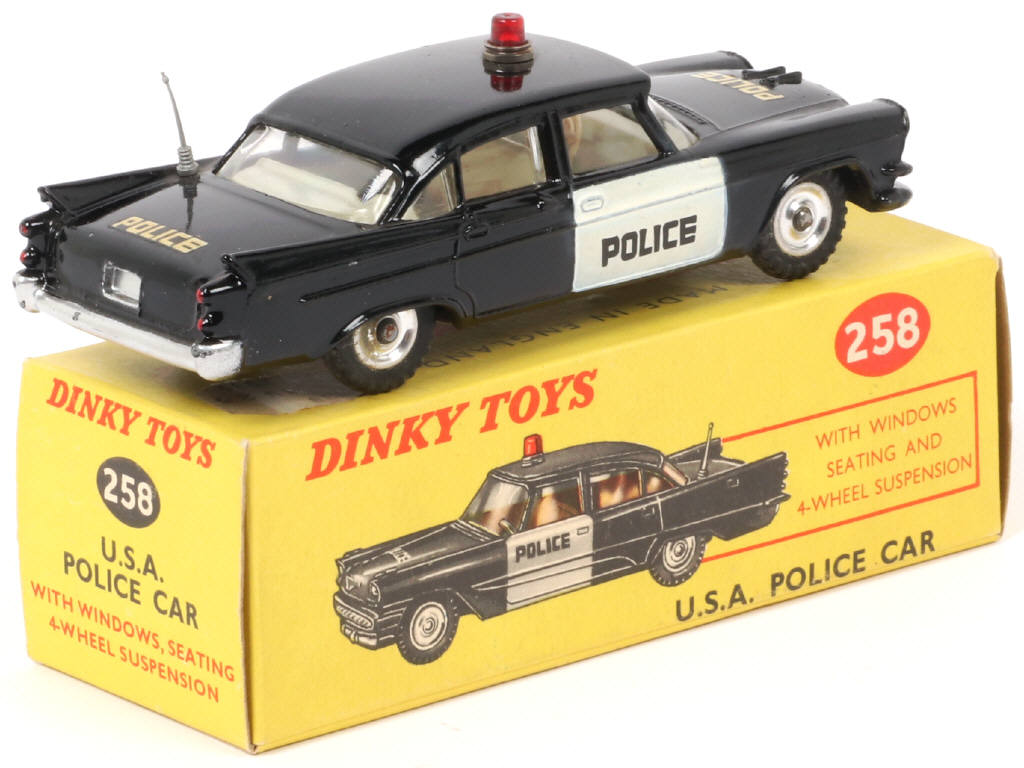 Lot 568 - DINKY TOYS (GB) (1)