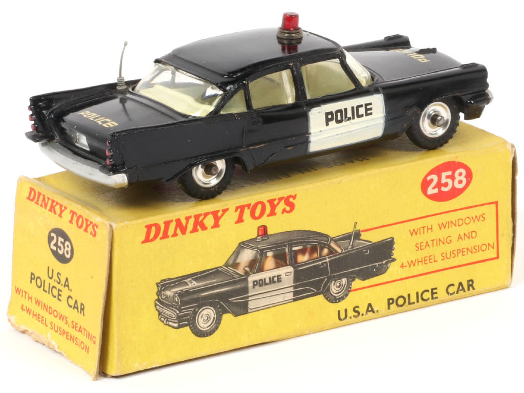 Lot 570 - DINKY TOYS (GB) (1)