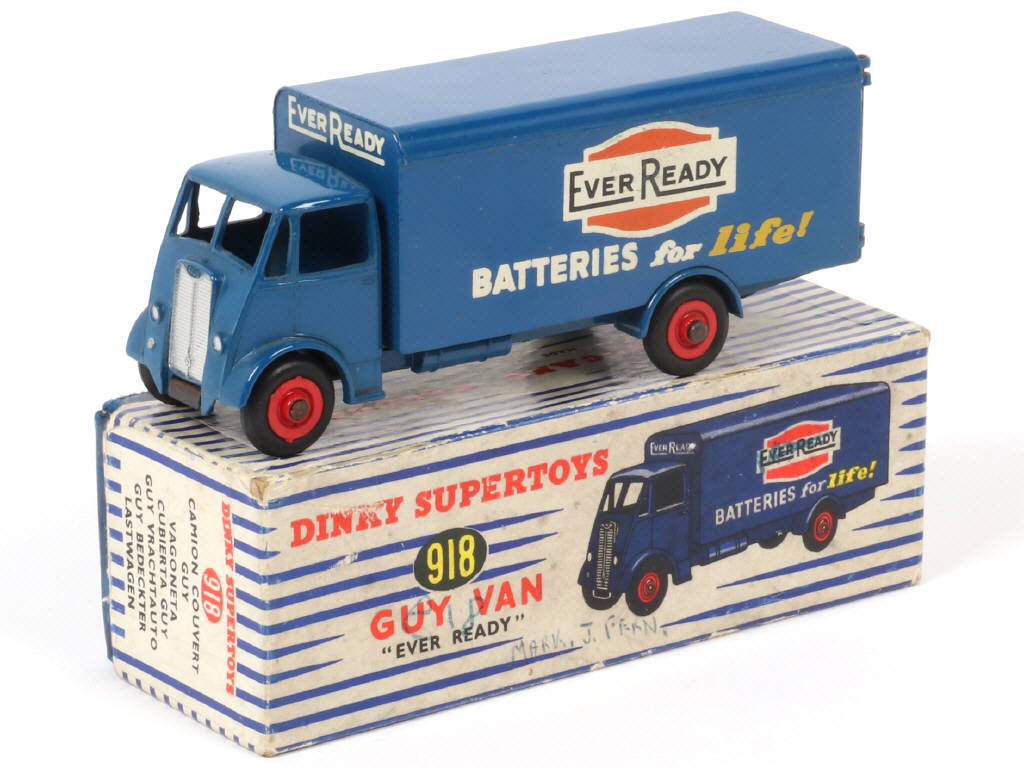 Lot 598 - DINKY TOYS (GB) (1)