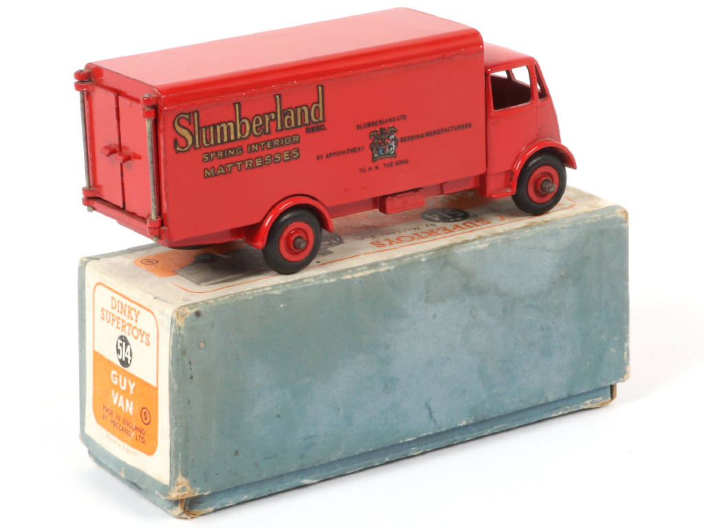 Lot 596 - DINKY TOYS (GB) (1)