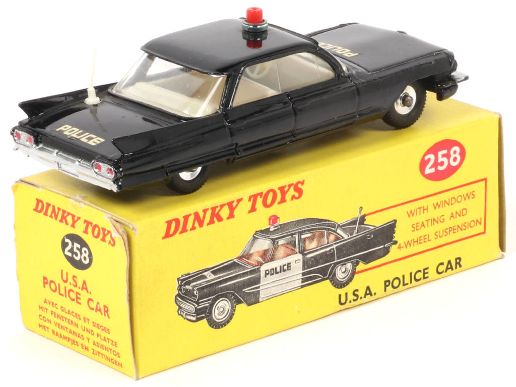 Lot 569 - DINKY TOYS (GB) (1)