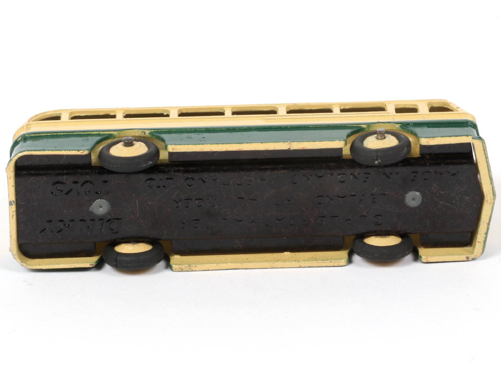 Lot 589 - DINKY TOYS (GB) (1)