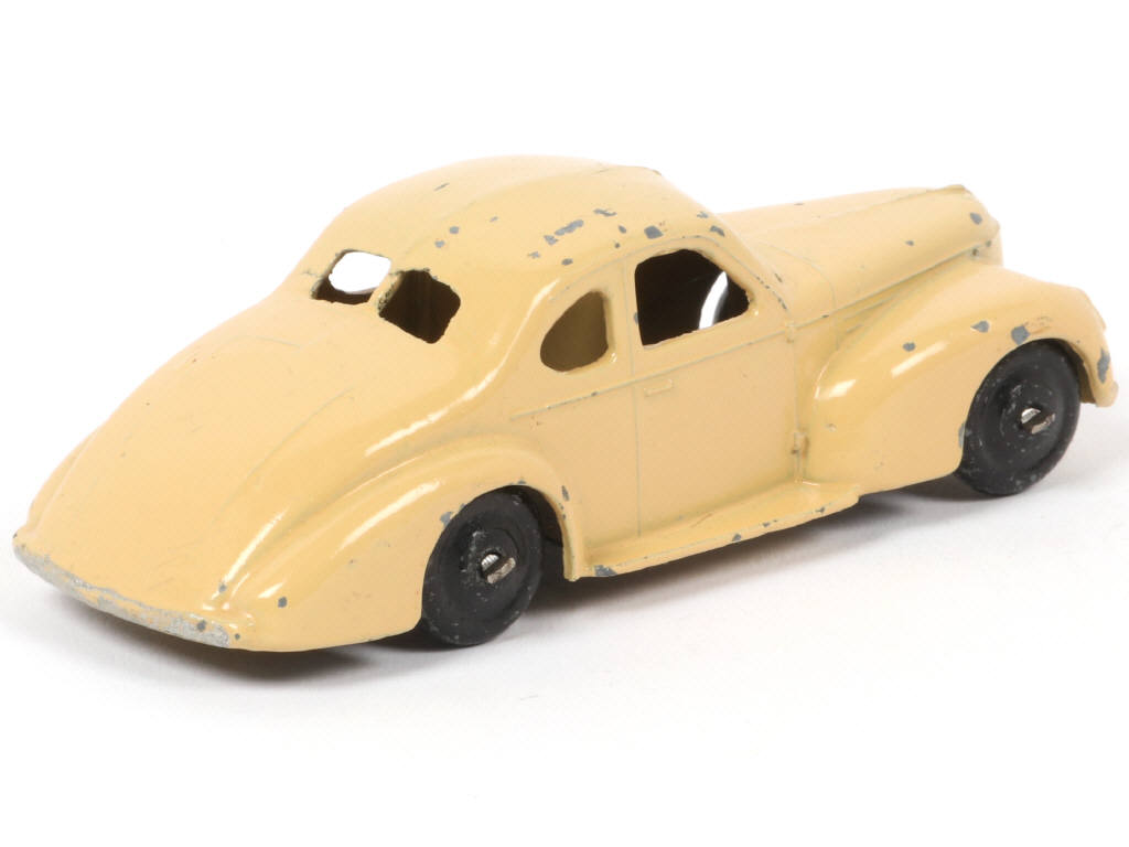 Lot 456 - DINKY TOYS (FRANCE) (1)
