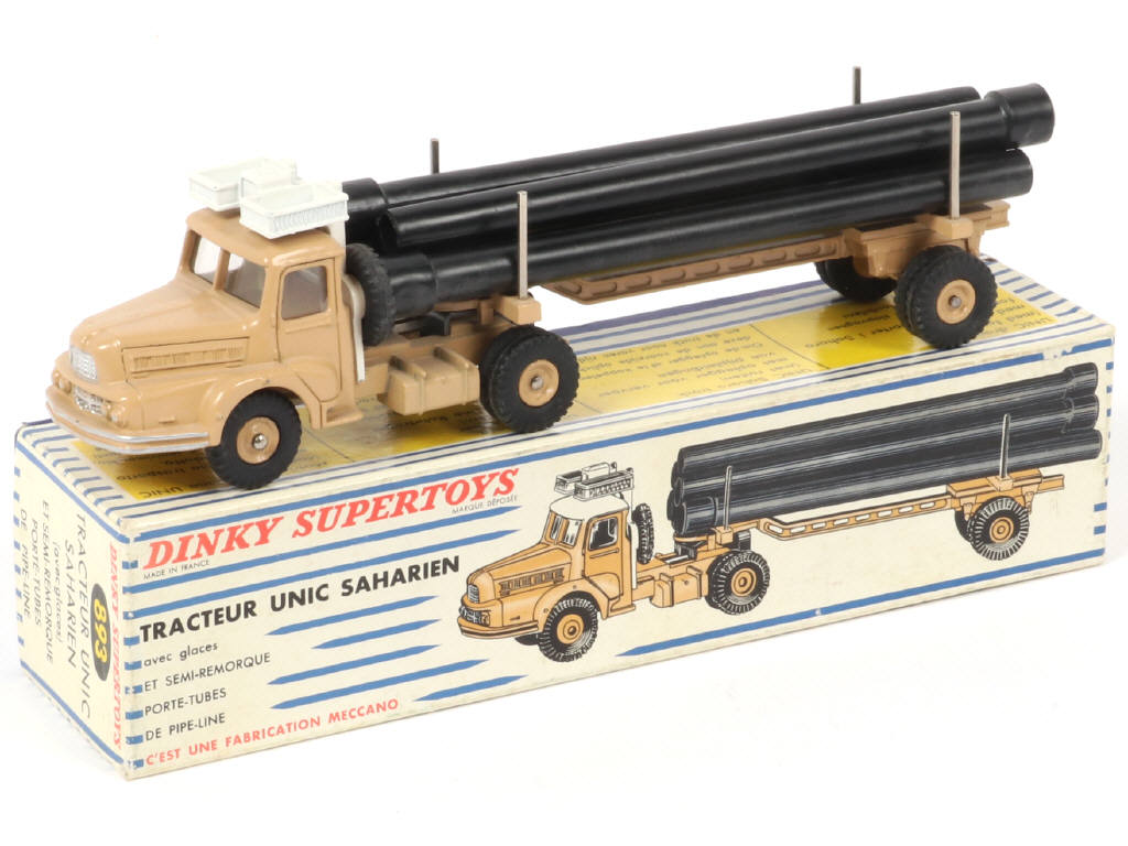 Lot 530 - DINKY TOYS (FRANCE) (1)