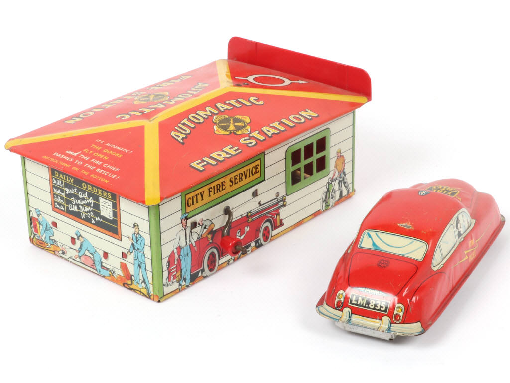 Lot 43 - MARX TOYS (USA) (1)