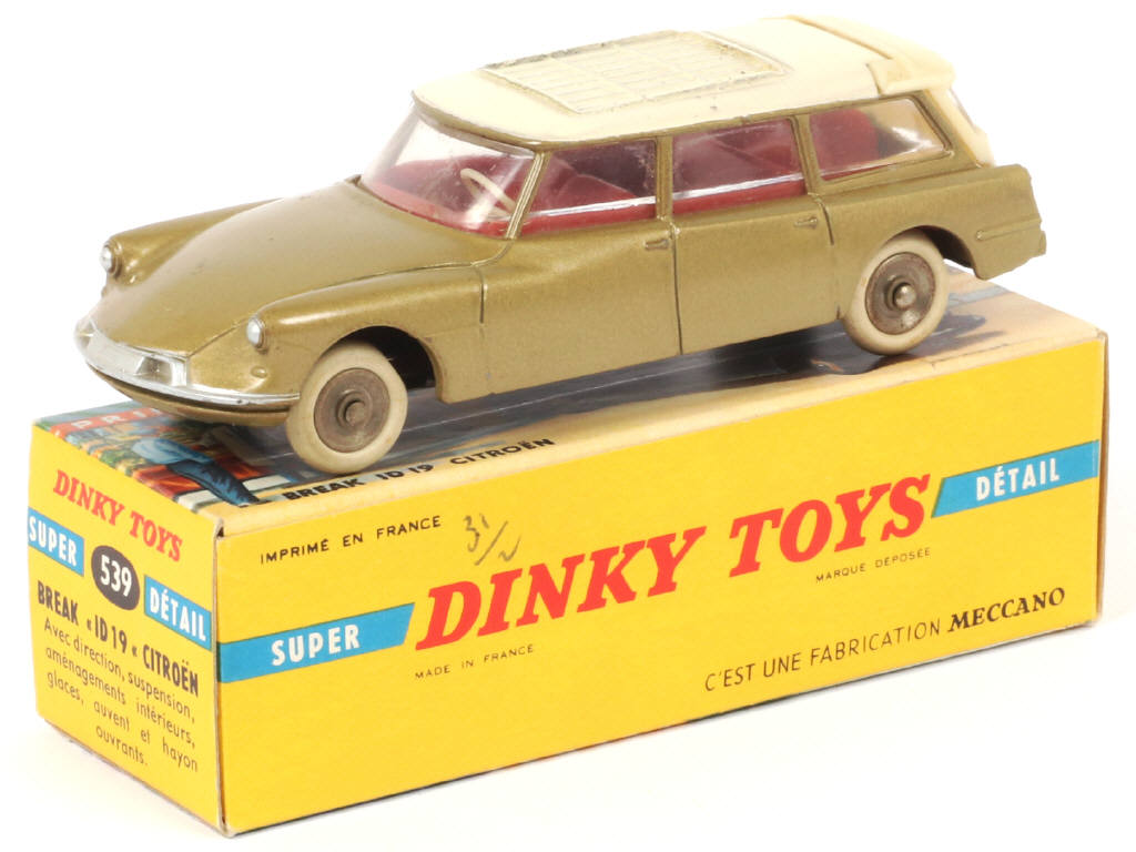 Lot 483 - DINKY TOYS (FRANCE) (1)