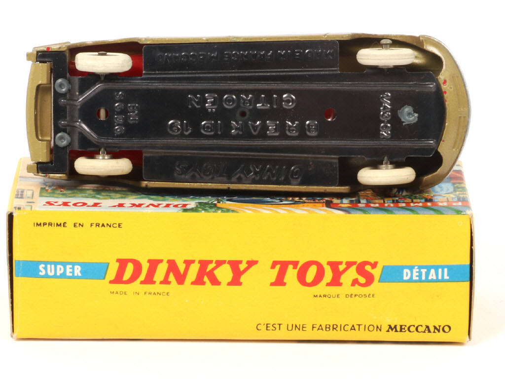 Lot 483 - DINKY TOYS (FRANCE) (1)