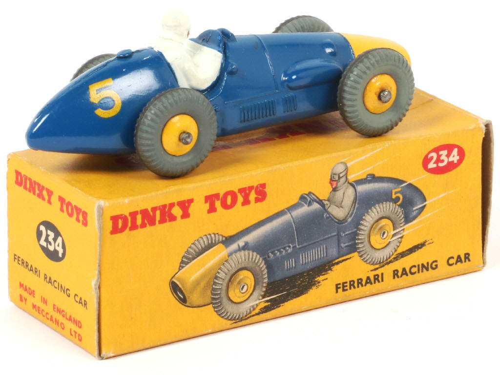 Lot 540 - DINKY TOYS (GB) (1)