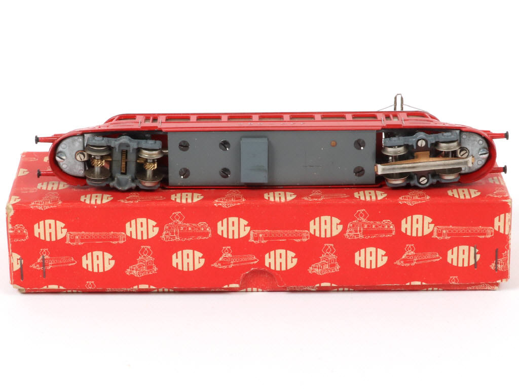 Lot 13 - HAG (SUISSE) (1)