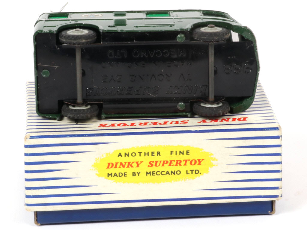 Lot 600 - DINKY TOYS (GB) (1)