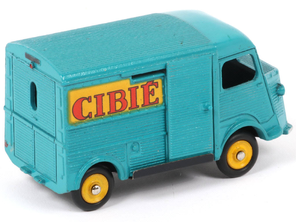Lot 522 - DINKY TOYS (FRANCE) (1)