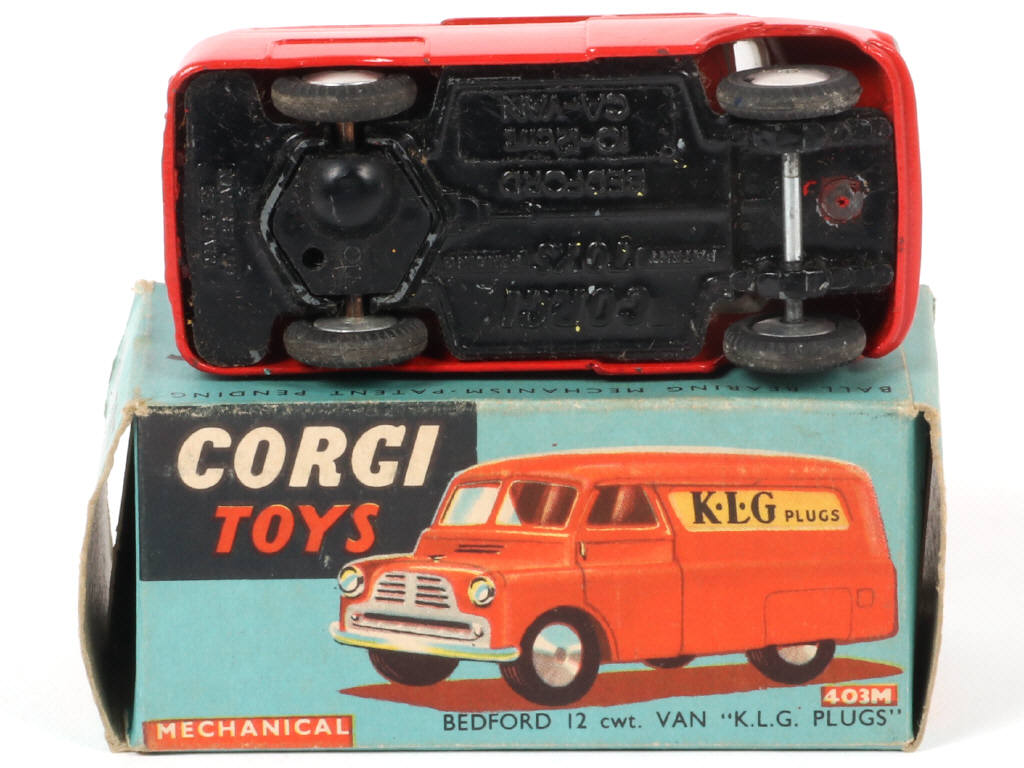 Lot 279 - CORGI TOYS (GB) (1)