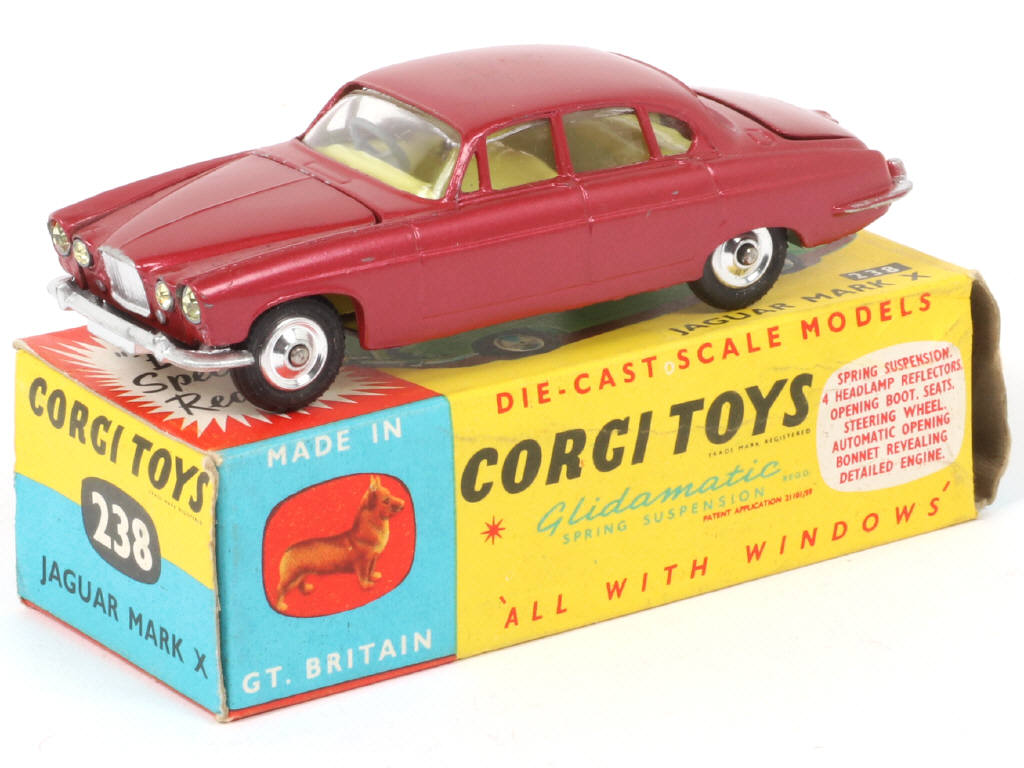 Lot 256 - CORGI TOYS (GB) (1)