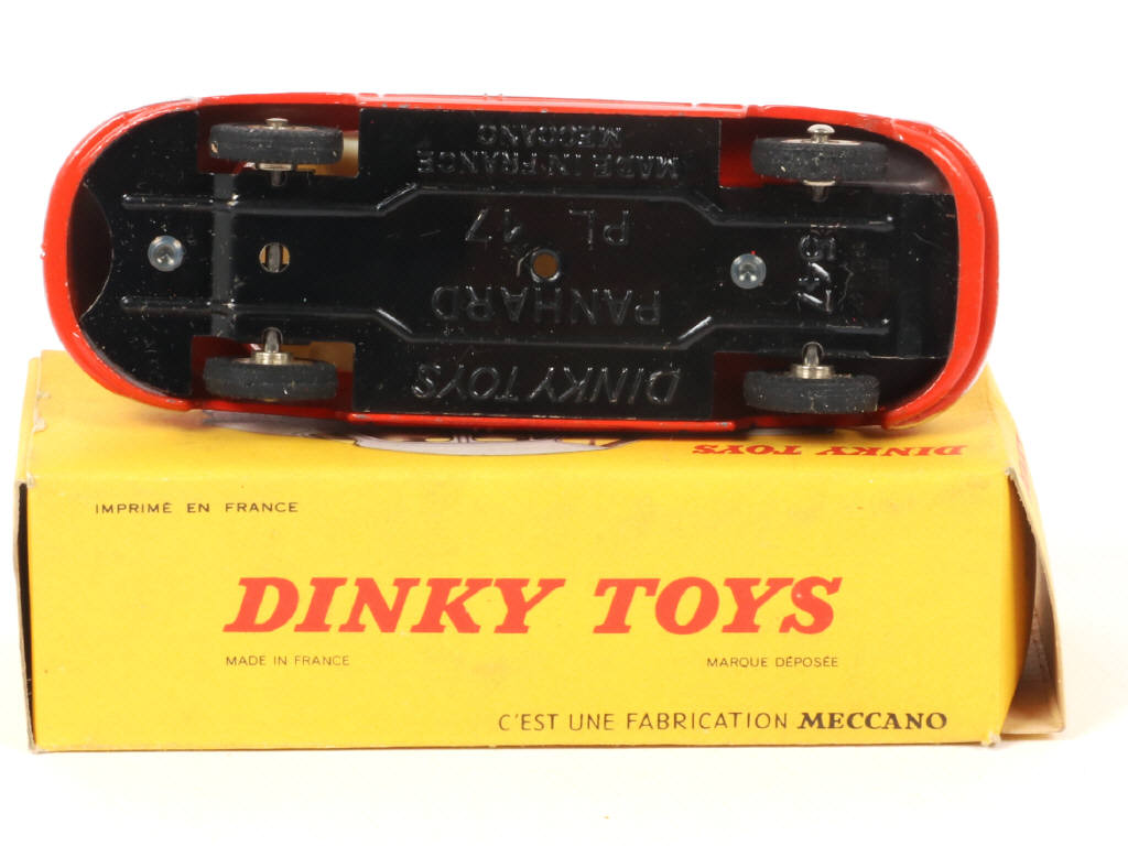 Lot 485 - DINKY TOYS (FRANCE) (1)