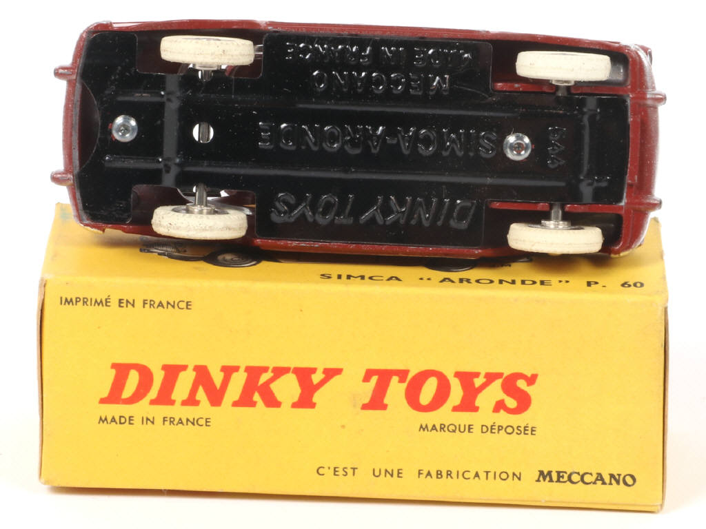 Lot 484 - DINKY TOYS (FRANCE) (1)