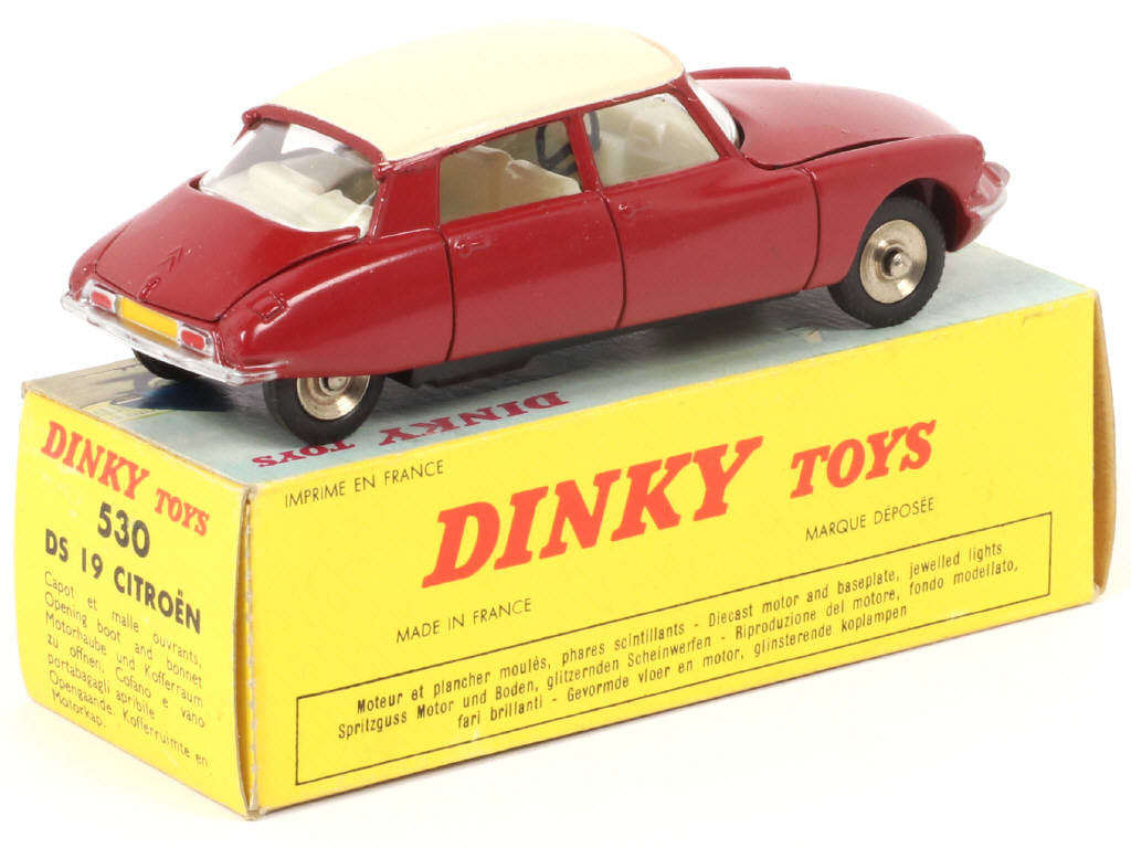 Lot 464 - DINKY TOYS (FRANCE) (1)