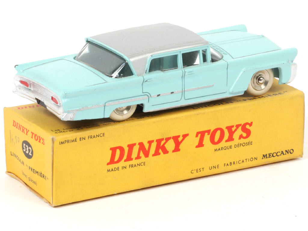 Lot 482 - DINKY TOYS (FRANCE) (1)