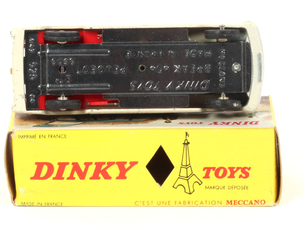 Lot 487 - DINKY TOYS (FRANCE) (1)