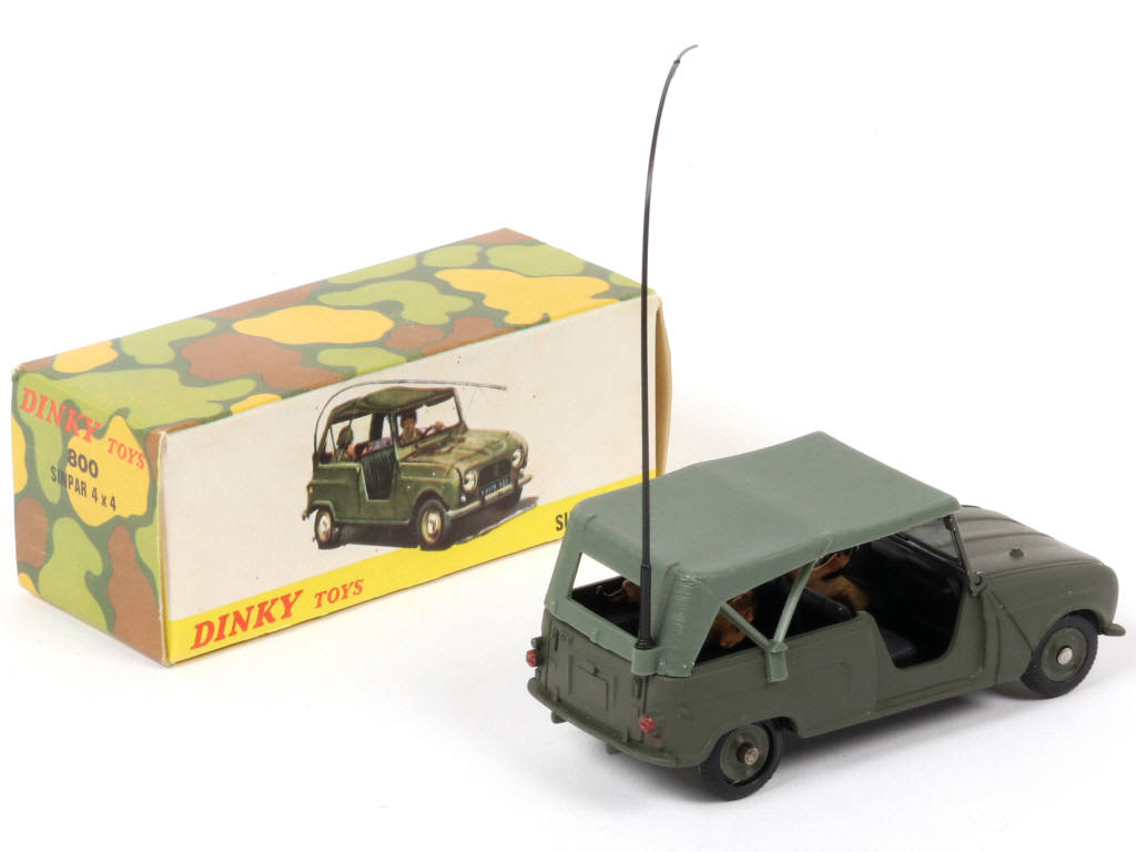 Lot 519 - DINKY TOYS (FRANCE) (1)
