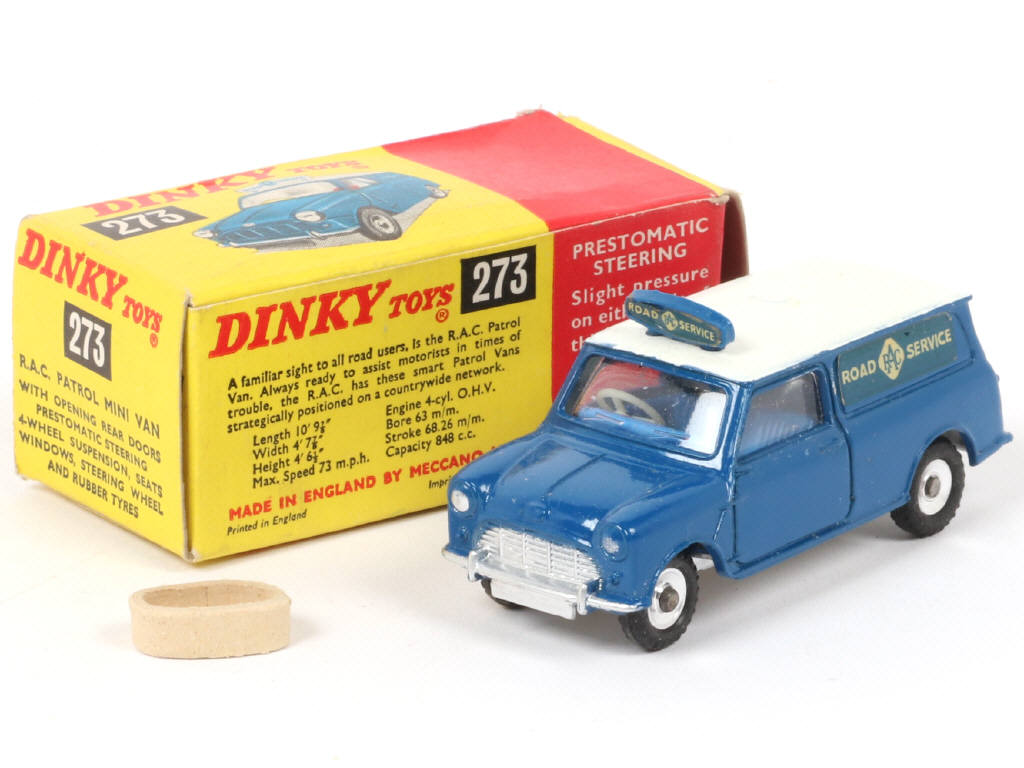 Lot 563 - DINKY TOYS (GB) (1)