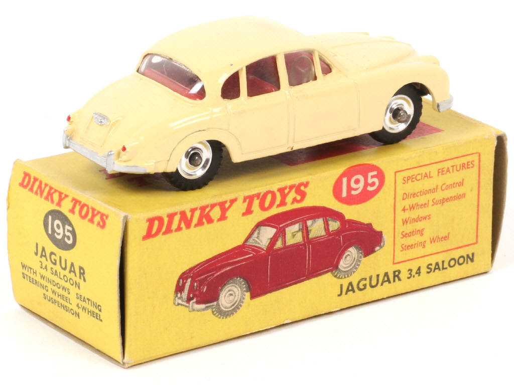 Lot 553 - DINKY TOYS (GB) (1)