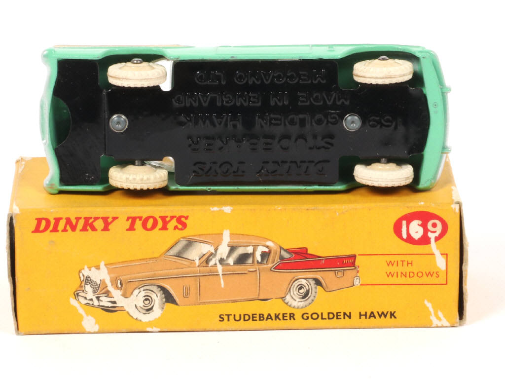 Lot 543 - DINKY TOYS (GB) (1)