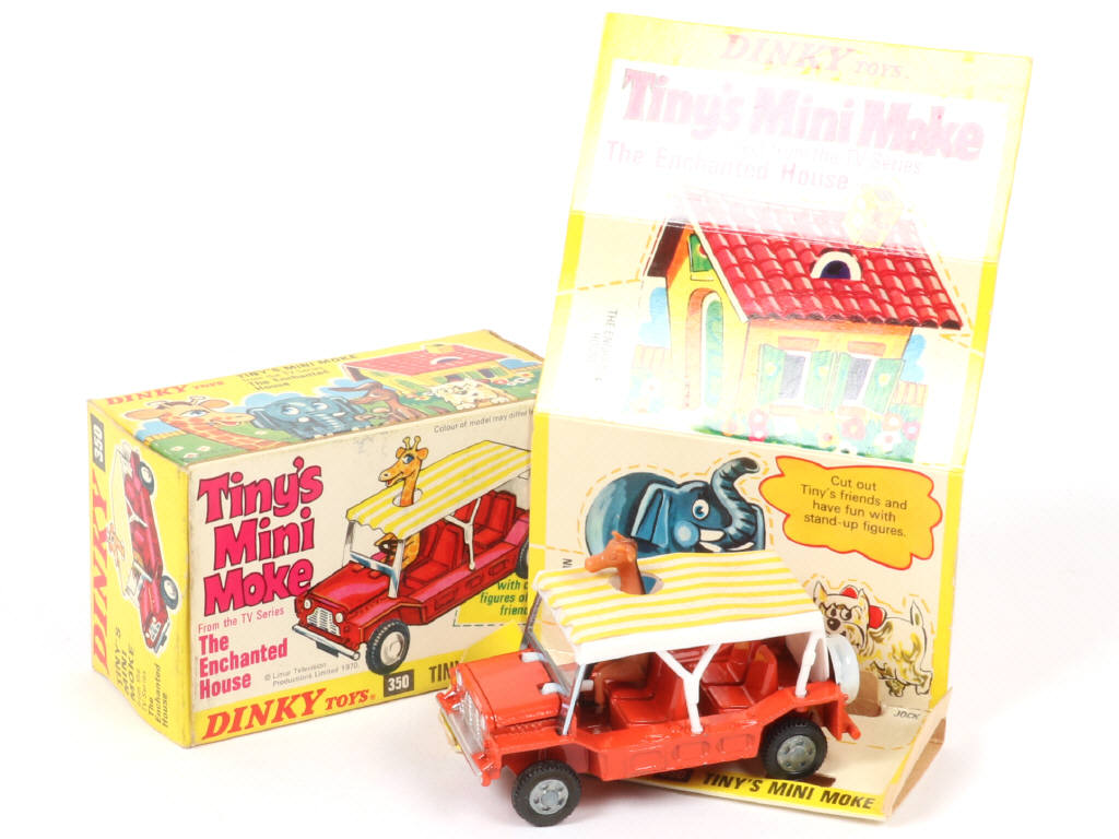 Lot 561 - DINKY TOYS (GB) (1)