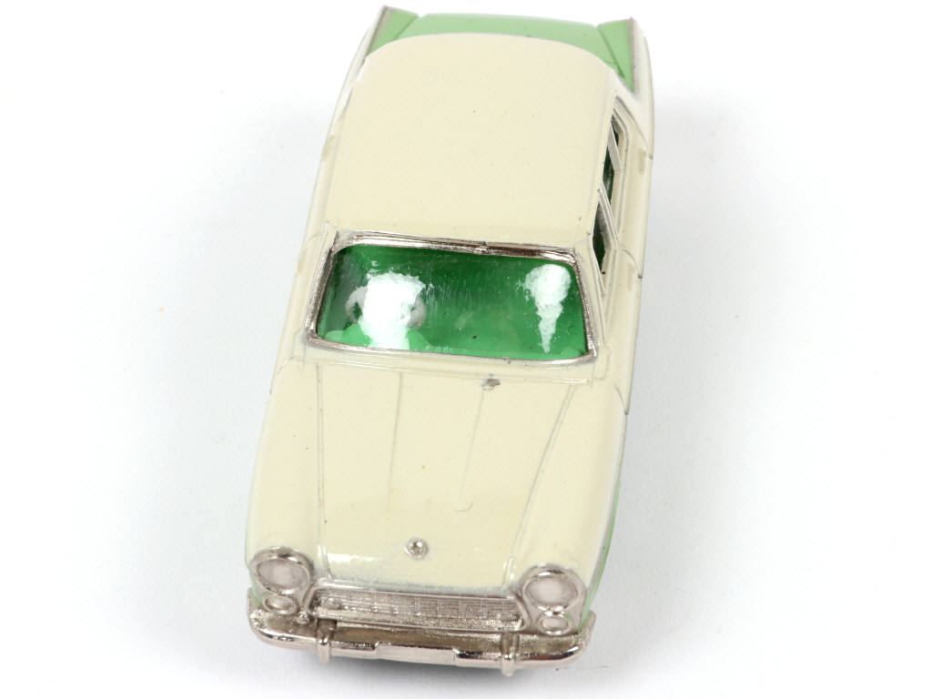 Lot 83 - TAISEIYA MICRO PET (JAPON) (1)