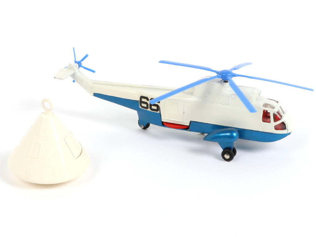 Lot 584 - DINKY TOYS (GB) (1)