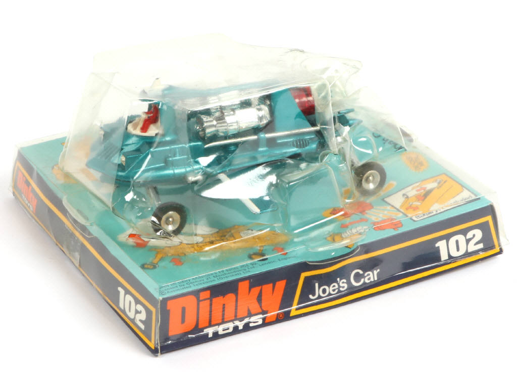Lot 587 - DINKY TOYS (GB) (1)