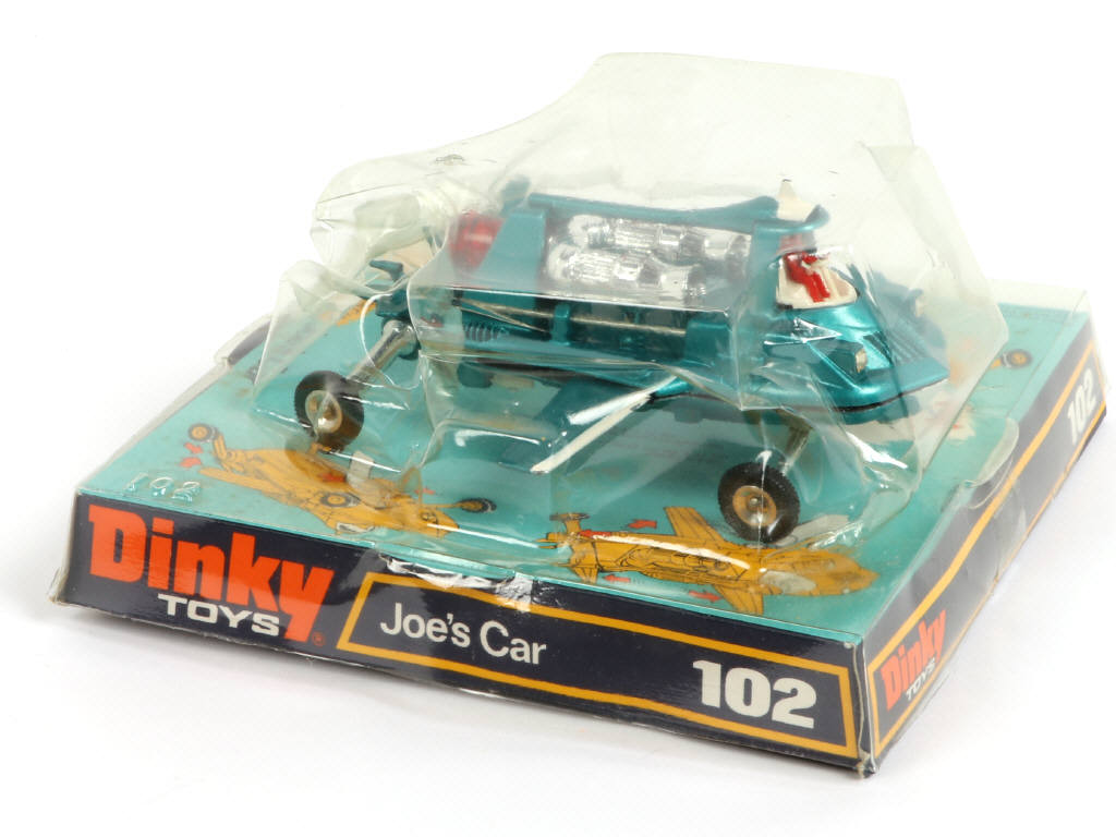 Lot 587 - DINKY TOYS (GB) (1)