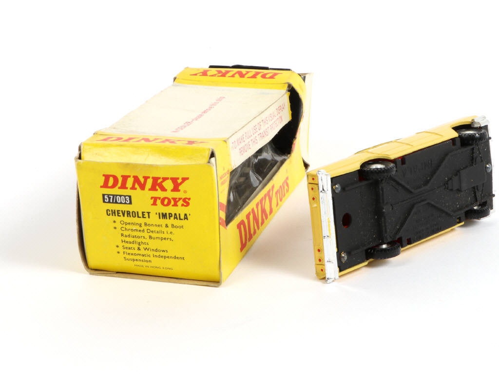 Lot 579 - DINKY TOYS (GB) (1)