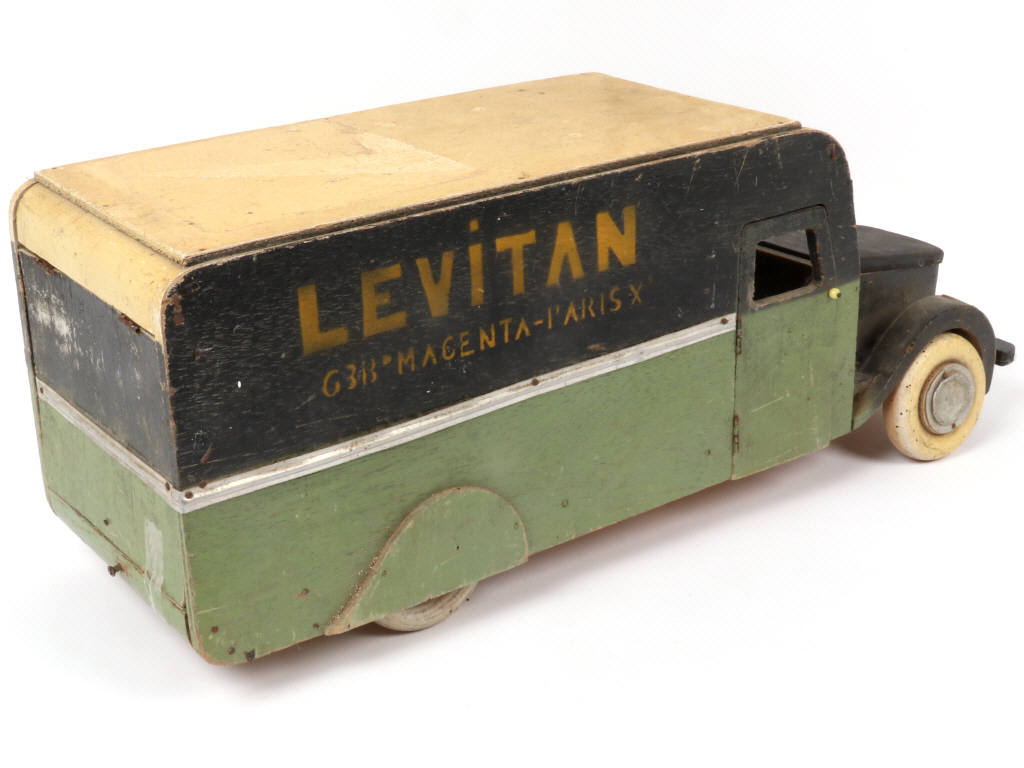 Lot 48 - LEVITAN (FRANCE) (1)