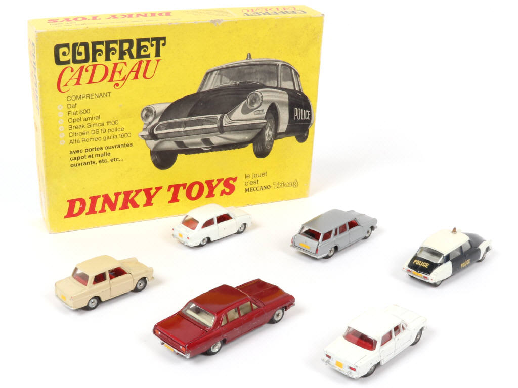 Lot 450 - DINKY TOYS (FRANCE) (7)