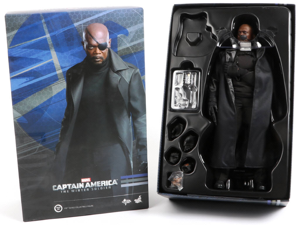 Lot 65 - HOT TOYS (JAPON) (1)