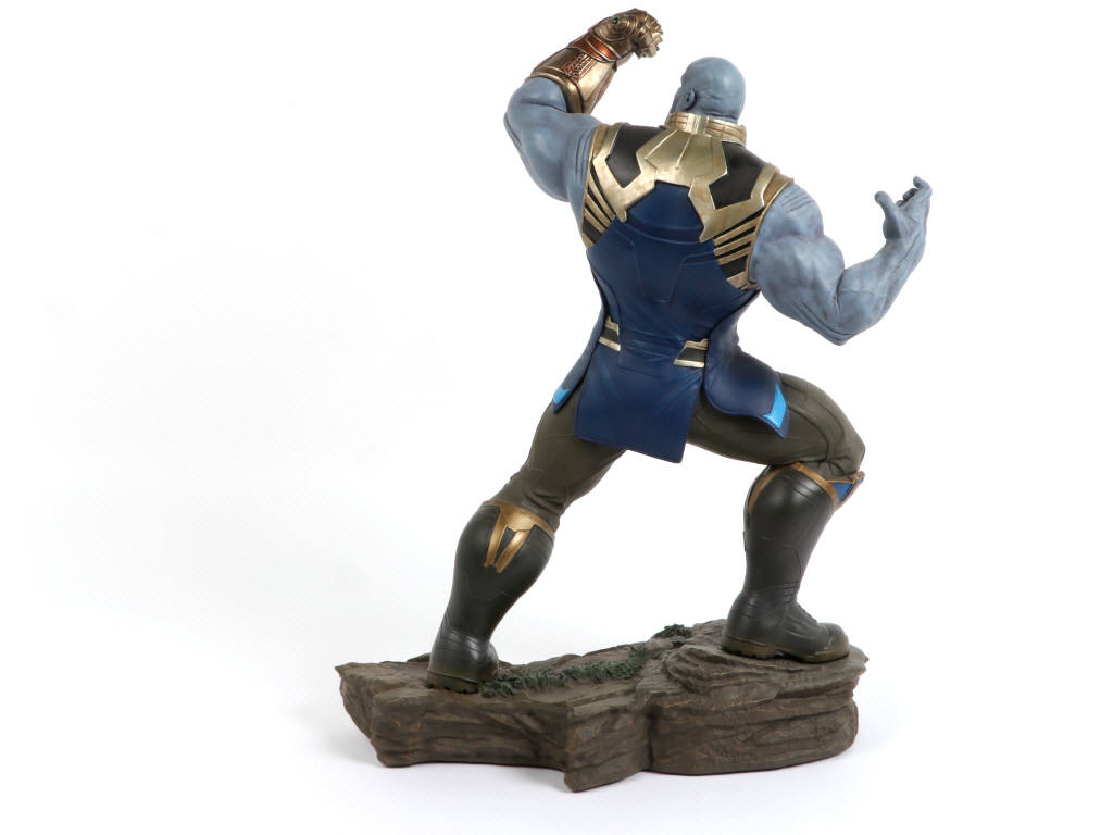 Lot 192 - DIAMOND SELECT TOYS (USA) (1)