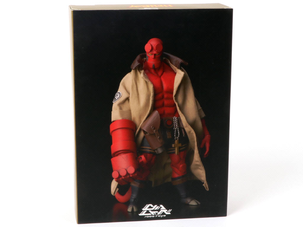 Lot 206 - 1000 TOYS (CHINE) (1)