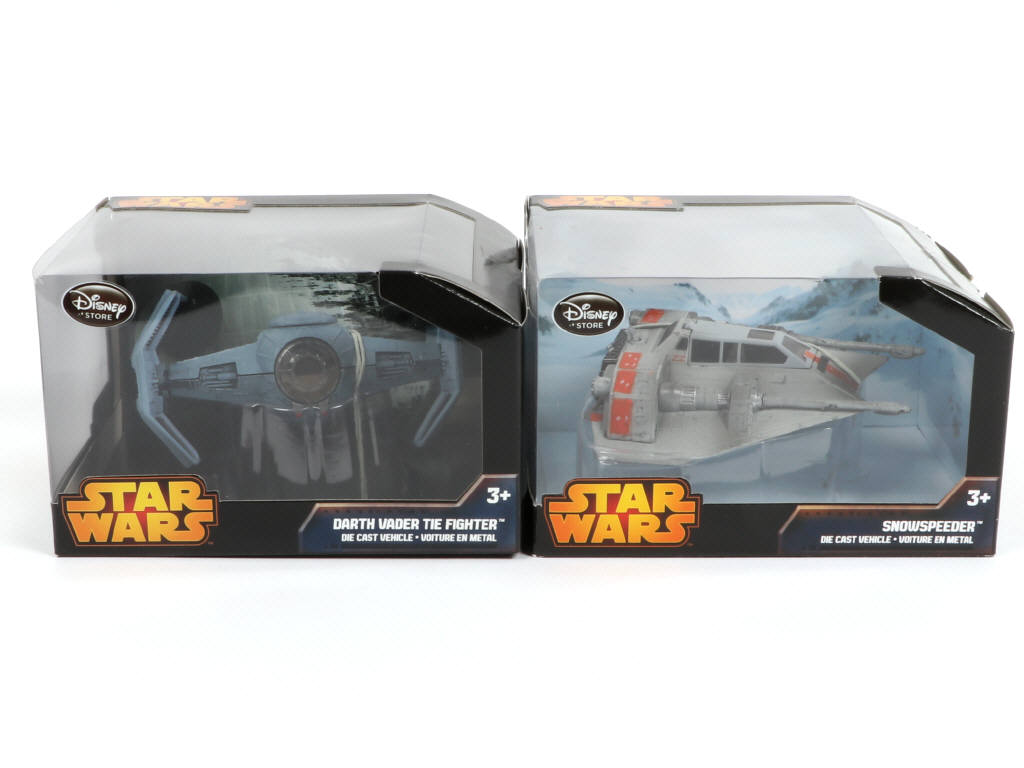 Lot 273 - WALT DISNEY PRODUCTIONS (USA) (4)