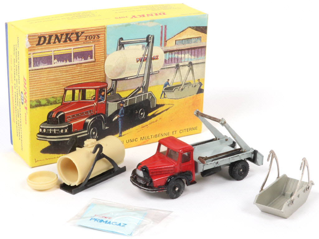 Lot 321 - DINKY TOYS (FRANCE) (1)