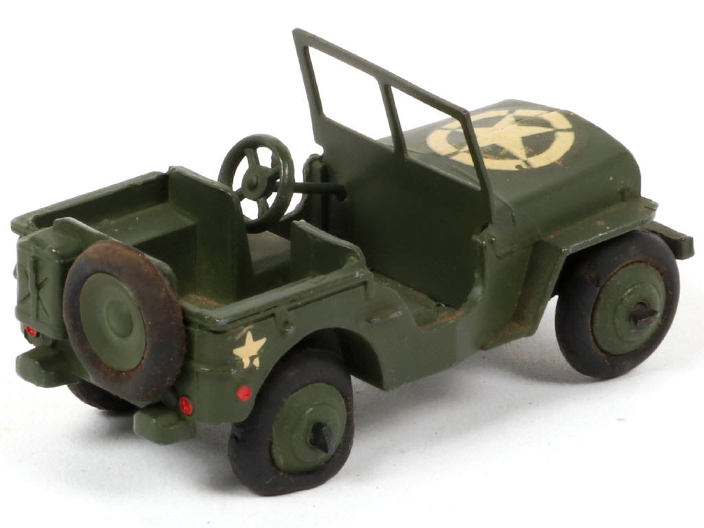 Lot 266 - DINKY TOYS (GB) (1)