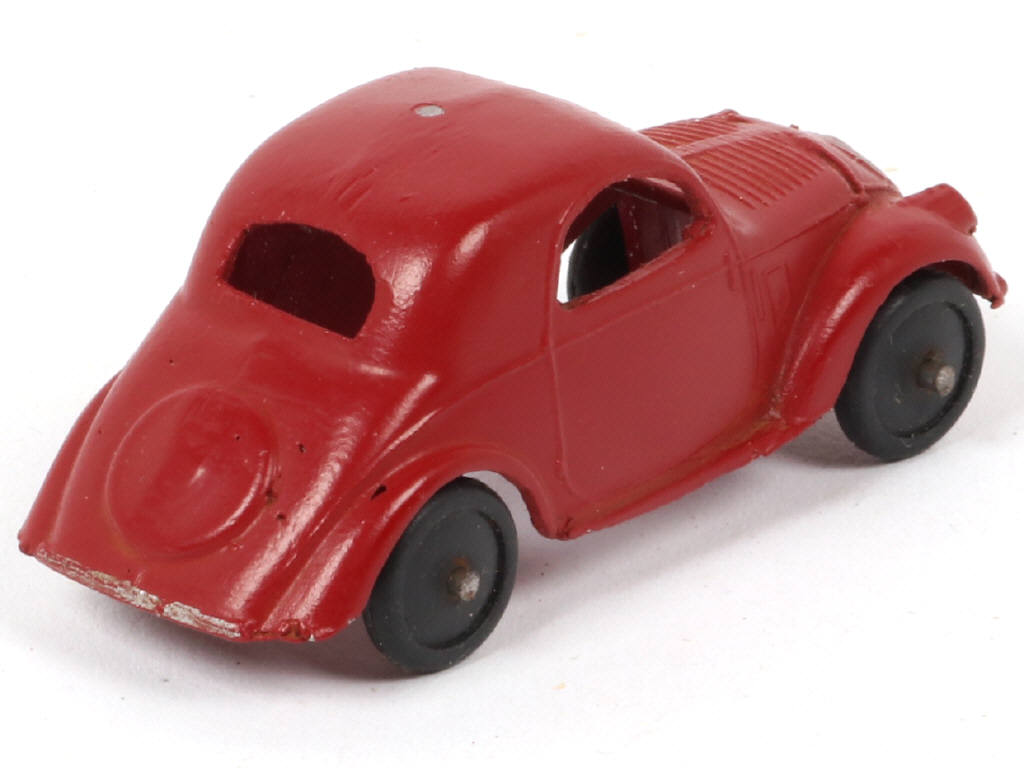 Lot 279 - DINKY TOYS (FRANCE) (1)